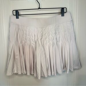 Vineyard Vines Performance Pleated Skort 
Off White large tennis golf